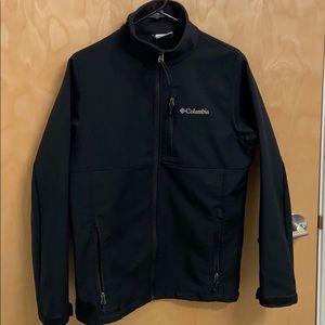 Columbia black unisex jacket. Size S